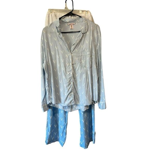 Victoria’s Secret Cotton Blue Ombré Button Down PJ Pajama Set - Picture 3 of 9